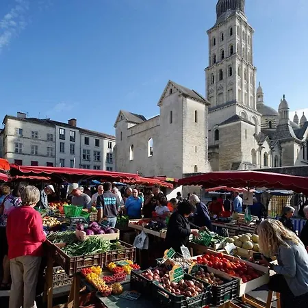 Logis 8 St Front Urbain