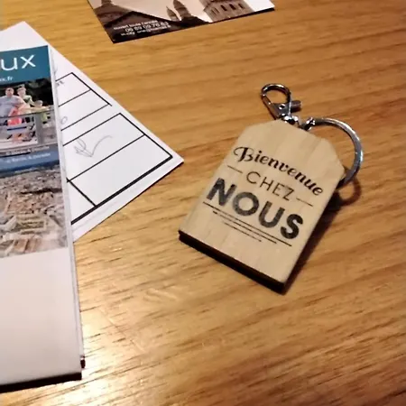 Logis 8 St Front Urbain *